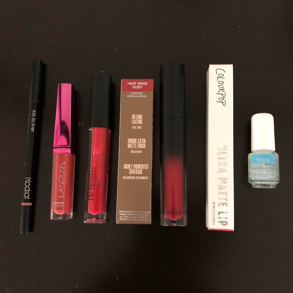 Glossy box left over cosmetics